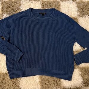 Banana Republic Blue Crew Neck Sweater size M